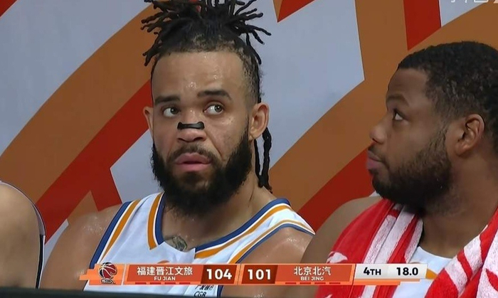 北京男篮客场爆冷不敌福建男篮 麦基救火难挽败