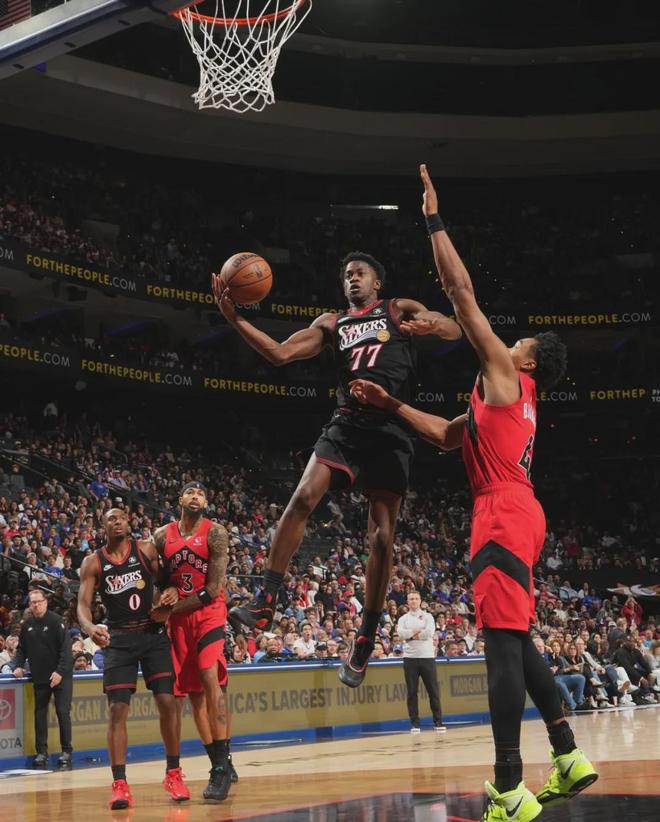 76人探花秀连续三场30+成赛季唯一0罚球35+球员