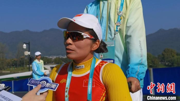 浙江健儿谢毛三勇夺杭州亚残运会首金 拼搏精神