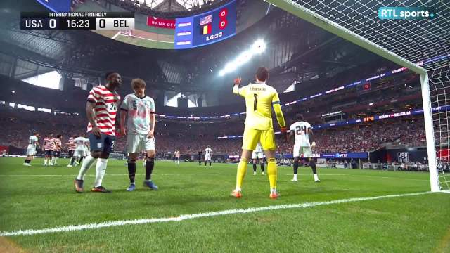 拉门斯惊艳世界杯舞台 比利时门将竞争格局初现