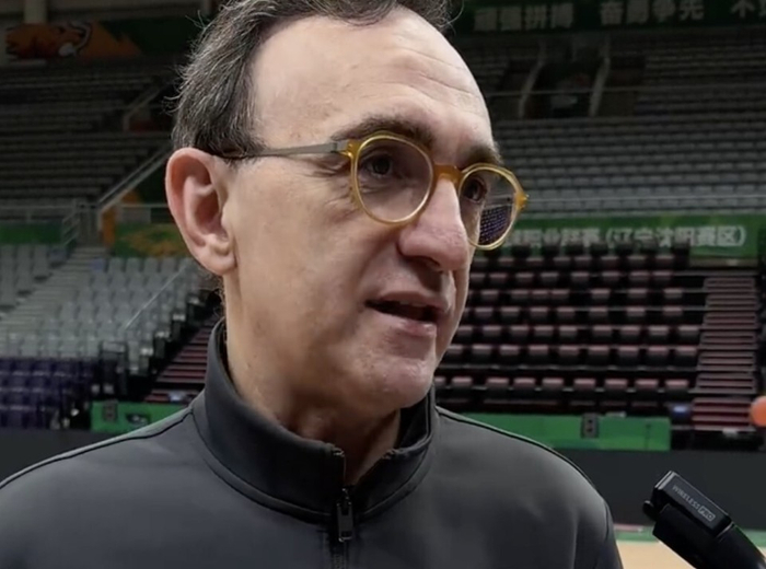 辽宁男篮赛前备战新疆挑战 研究篮板球改进策略