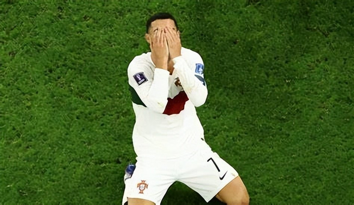 C罗与葡萄牙黄金一代的不兼容困局：大赛硬仗难