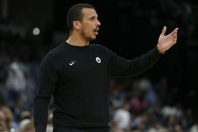 76人黑七奇迹逆转凯尔特人 创造NBA历史新篇章